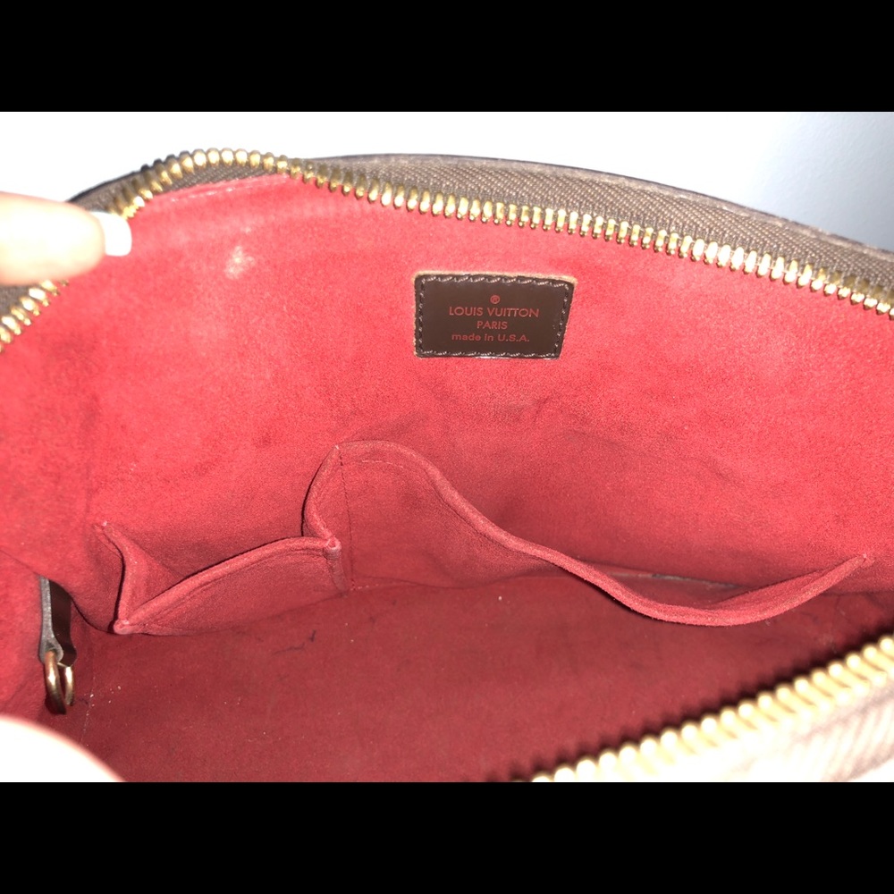 Authentic LV Damier Ebne Trevi PM Bag - Picture 7 of 8